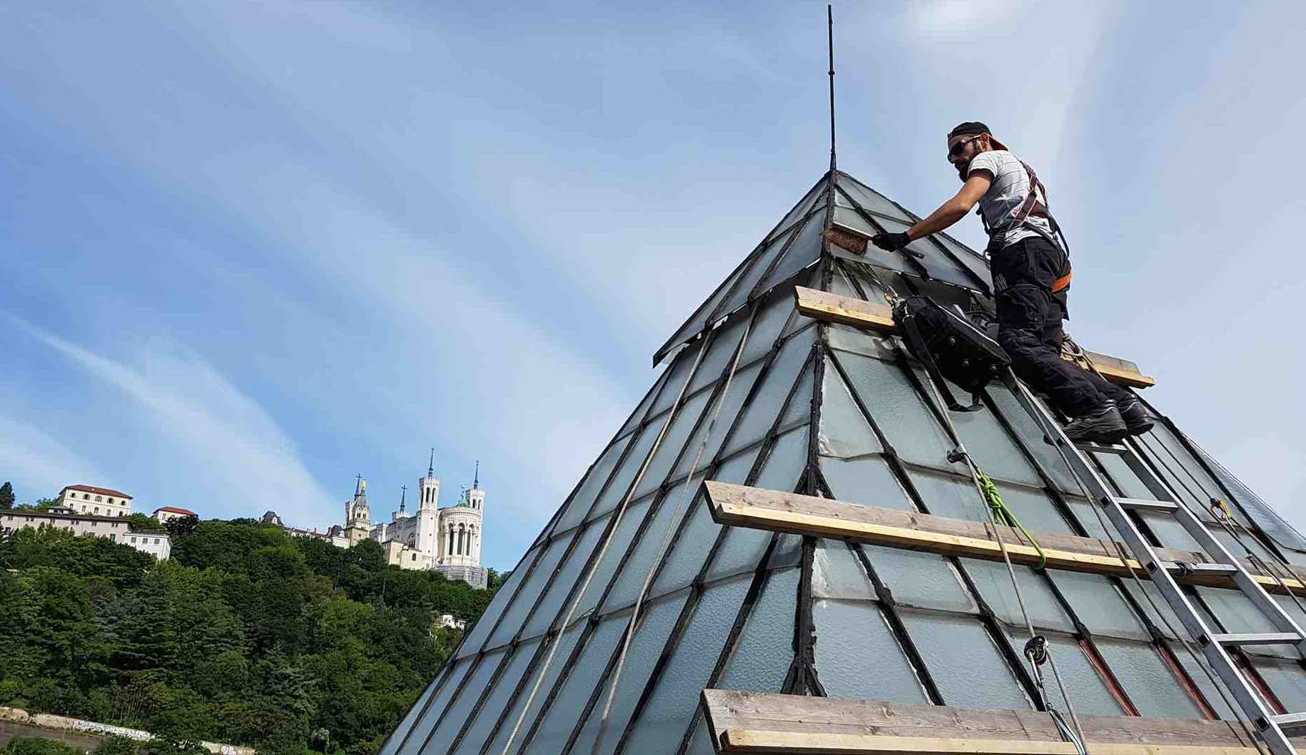 travaux en hauteur cordiste verrière Lyon Villeurbanne Caluire